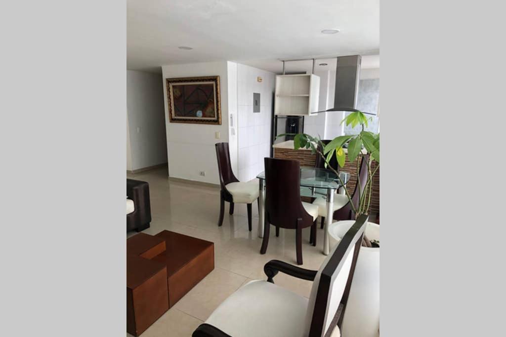 Apartamento Amoblado Con Excelente Ubicacion بيريرا المظهر الخارجي الصورة